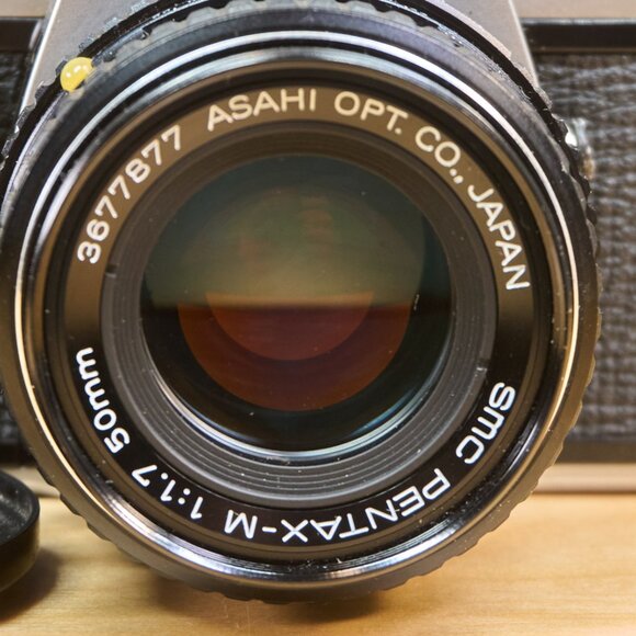 Pentax ME 35mm SLR Film Camera, with SMC Pentax-M 50mm 1.7 lens - Picture 4 of 8